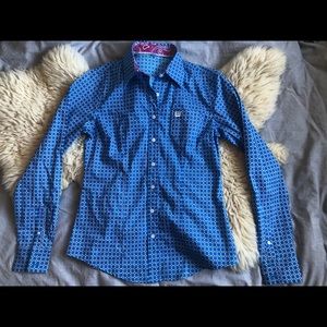 Women’s Cinch button down